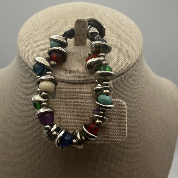Uno de 50 Beaded Bracelet - Picture 3 of 6